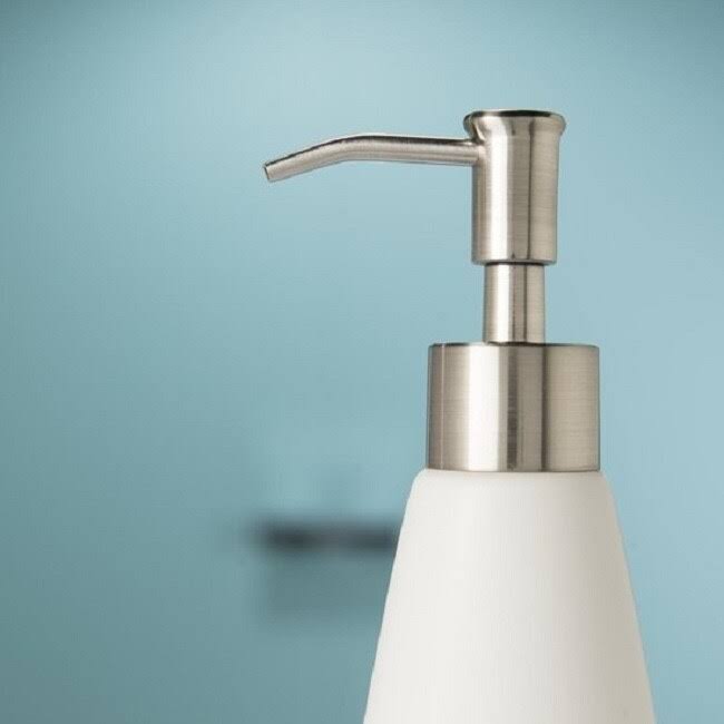 White 5 Piece Bathroom Accessory Set Q8672